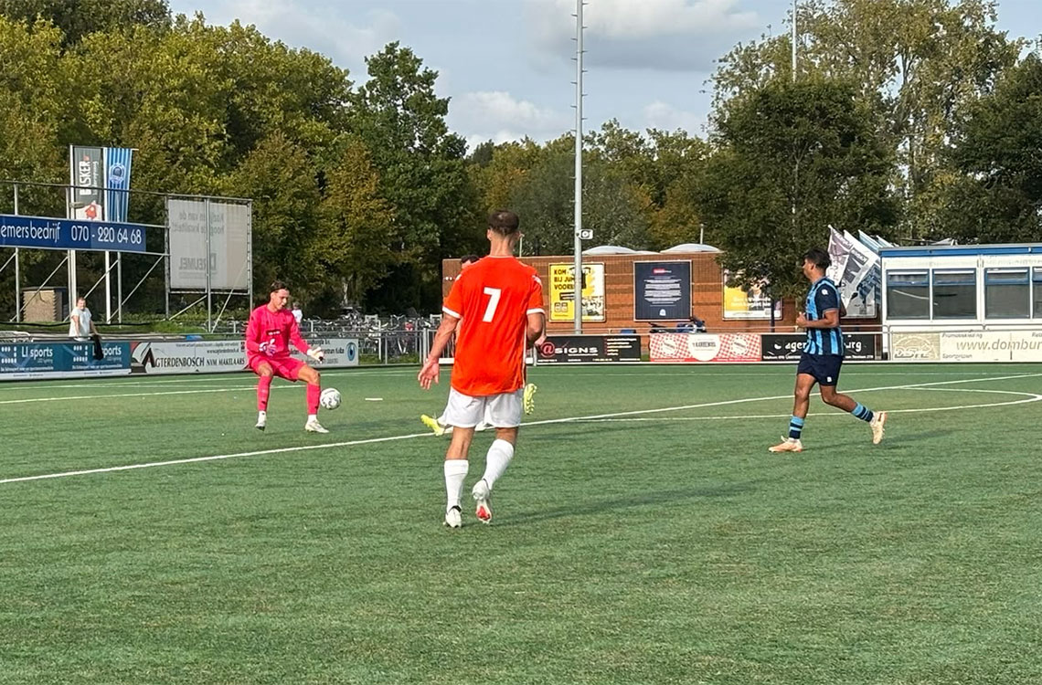 Nieuwkoop ziet doelman Forum Sport heldenrol opeisen en gaat nipt onderuit
