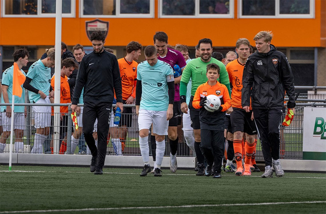 Nieuwkoop klopt op overtuigende wijze titelkandidaat Jong Holland